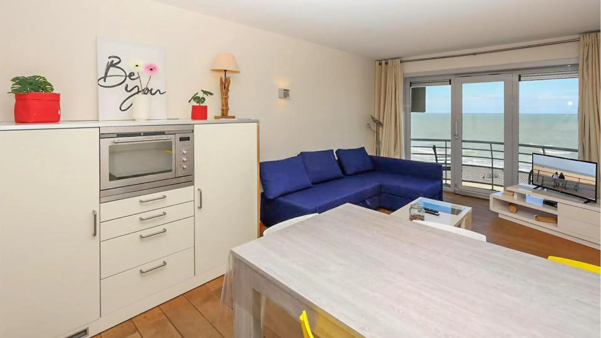 Residentie Zeezicht, Ref 104 Apartment Ostend Belgium
